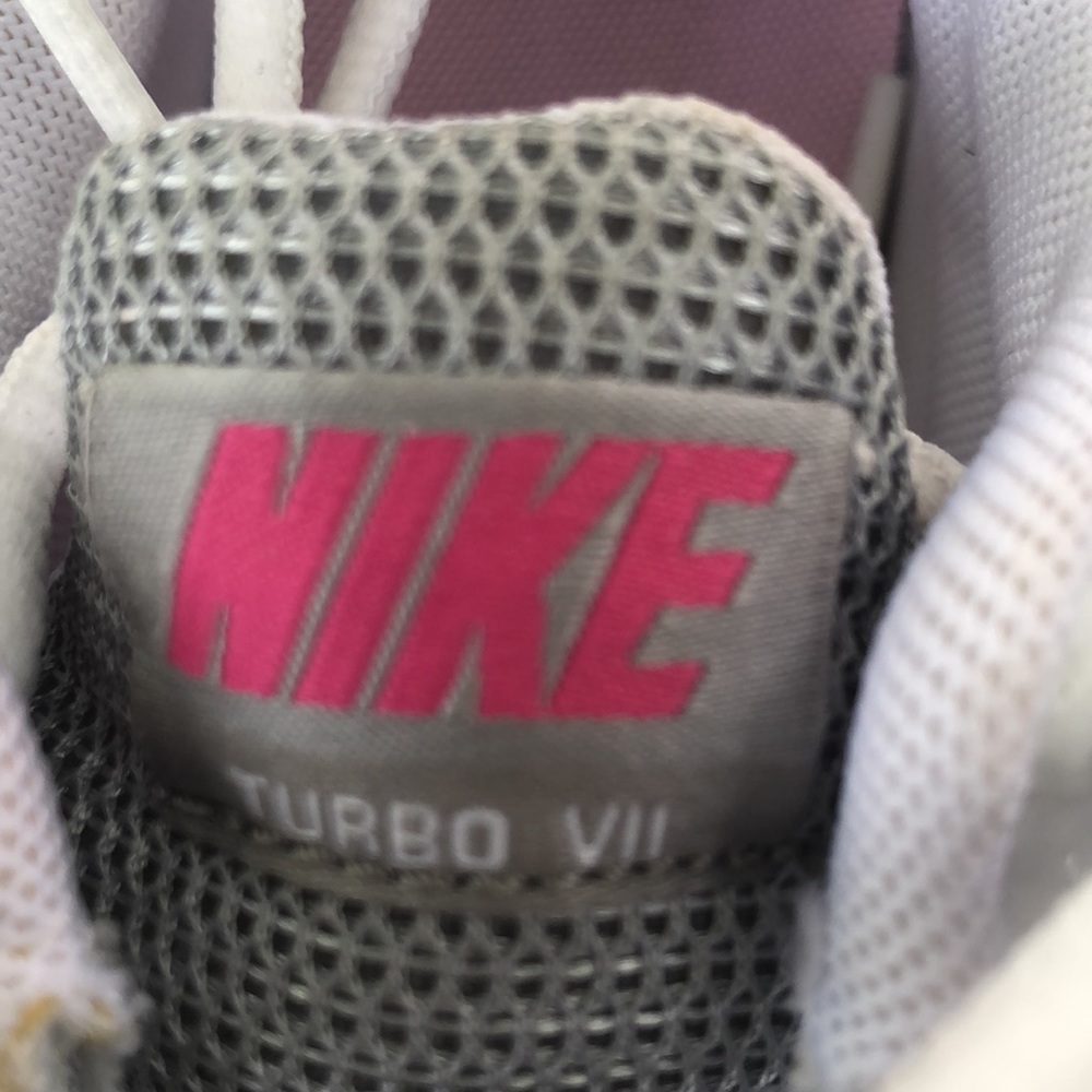 Preowned  Women’s Nike Shox Turbo 7 Excellent like new 5.5Y retired - Picture 6 of 7